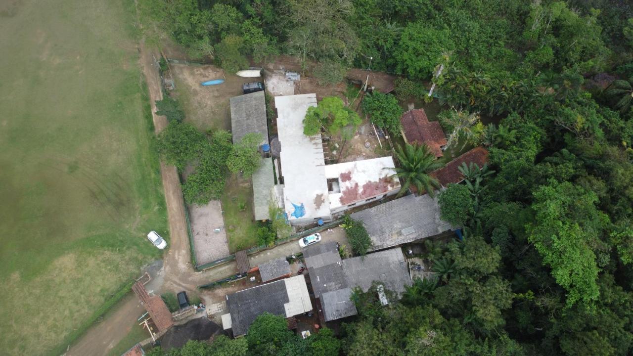 Sintonia Surf Hostel E Bar Ubatuba Exterior photo